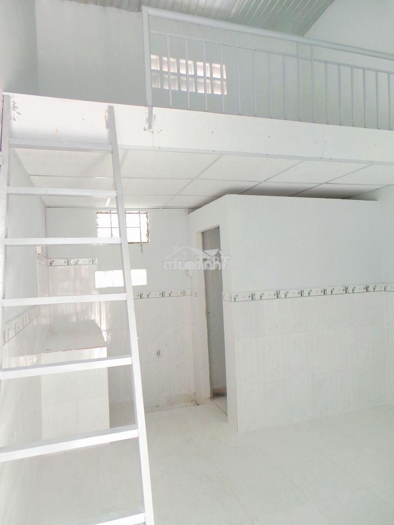 Phòng đẹp 2.6tr – trệt + gác cao – không phí dv, xe – vào ở ngay - 4