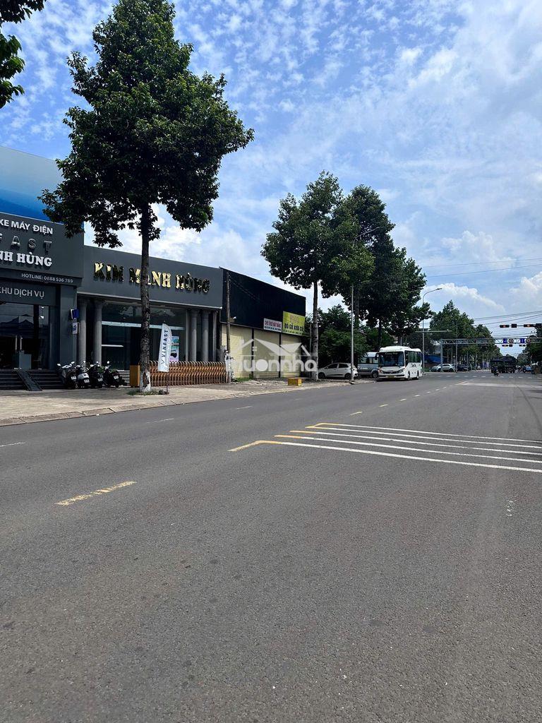Ngã ba vòng xoay đường hồ thị hương. giá rẻ sổ riêng thổ cư. mt nhiều - 4