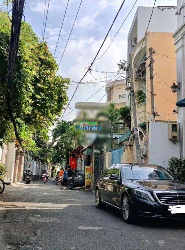 Nhà đẹp 4 tầng x 80m² - xe hơi đậu cửa, nhà mới, nội thất vip ra bùi đình túy. - 4