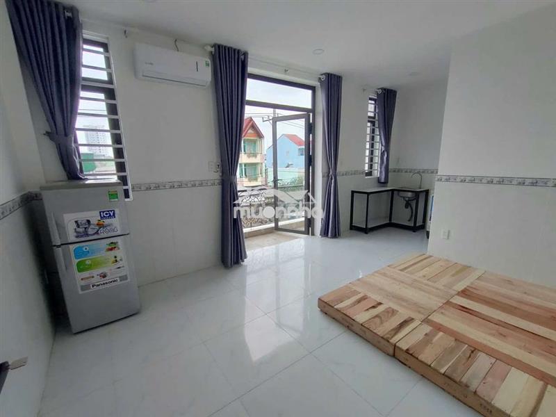 Cho thuê phòng ban công full nội thất 