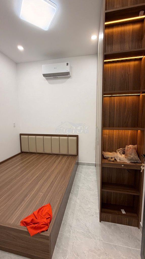 Bán căn nhà full nôi thất 97(5x19,5) tiện ích xung quanh đầy đủ 