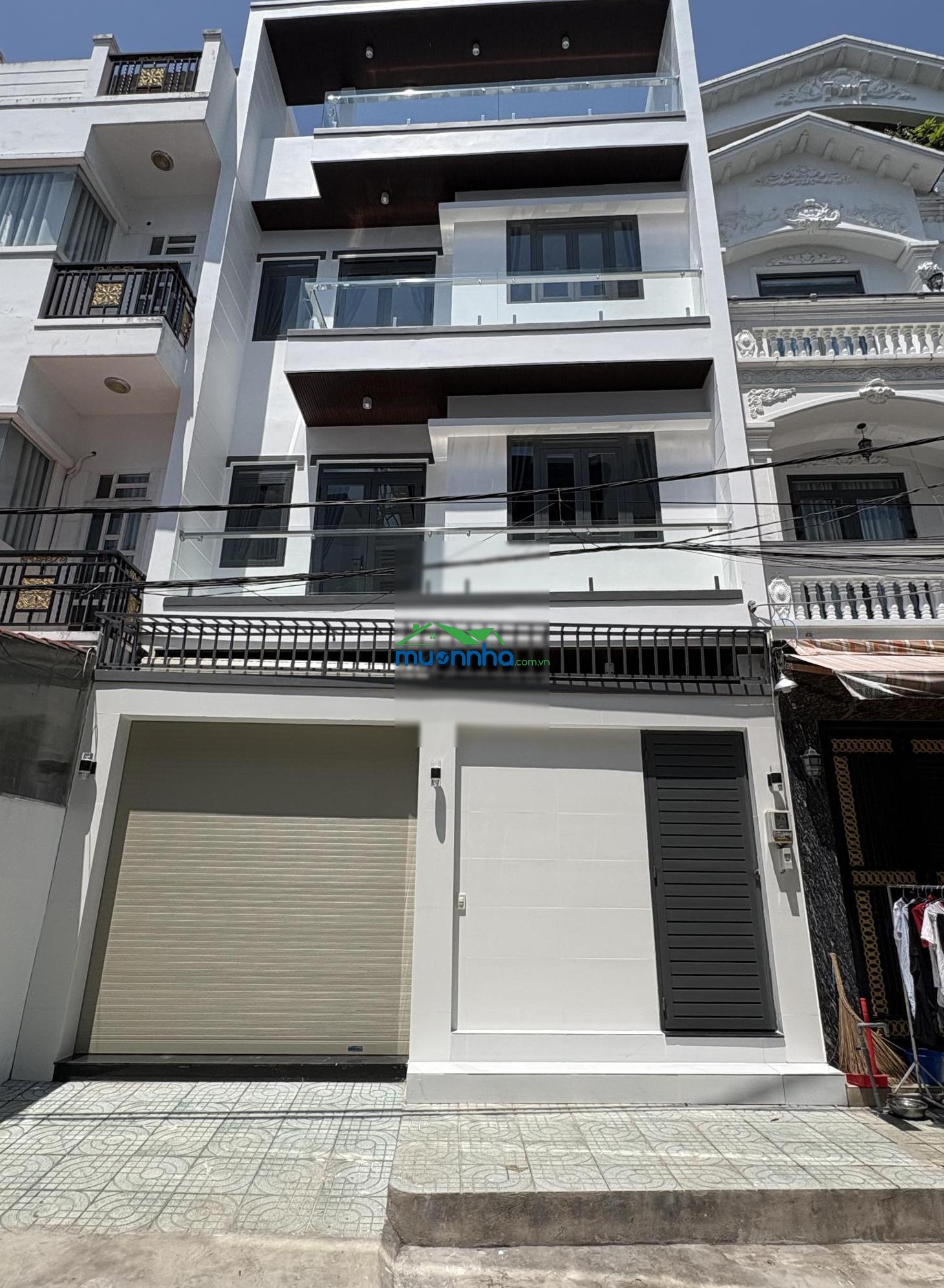 Bán nhà 3 lầu sân thượng. hẻm 1181 - 3