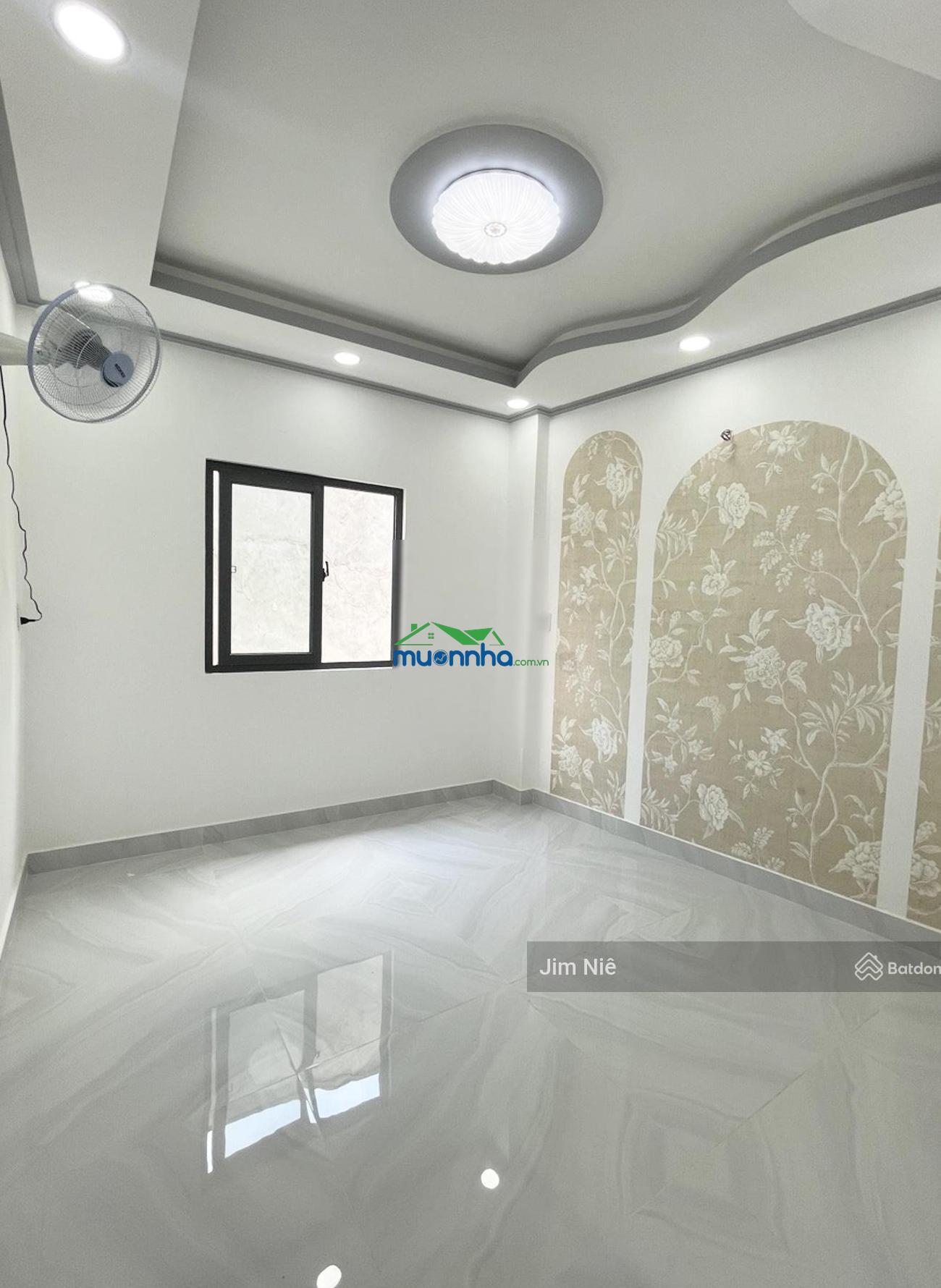 Ngay chợ phú lâm - quận 6 - nhà 3 tầng - ngang rộng 5.5m - hẻm đẹp - tặng nội thất - 3