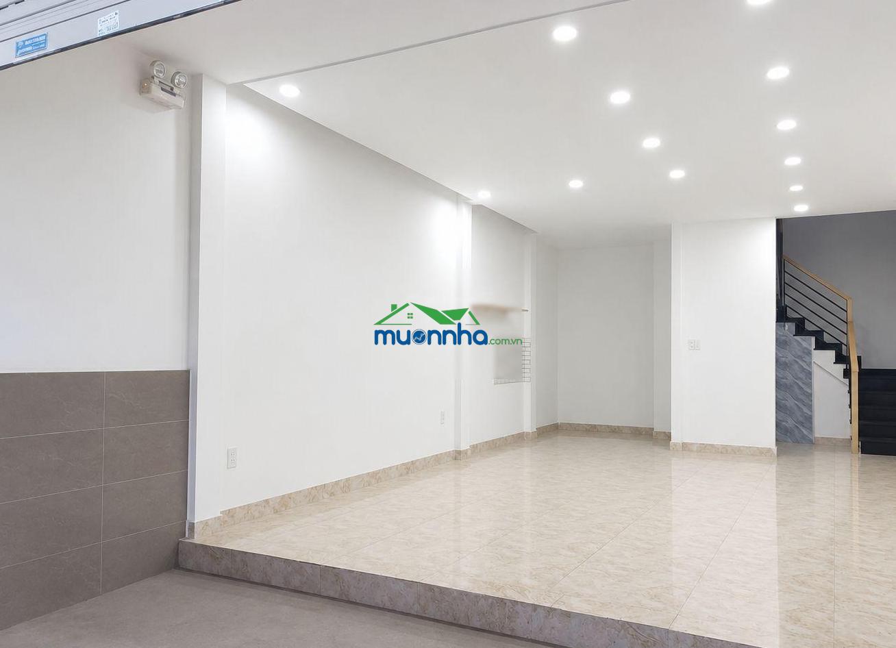 Quận 1, võ văn kiệt, ngang 5m (4,85x11m) - giá: 8tỷ, shr, hoàn công đủ - lh: vân 0388 515 *** - 2