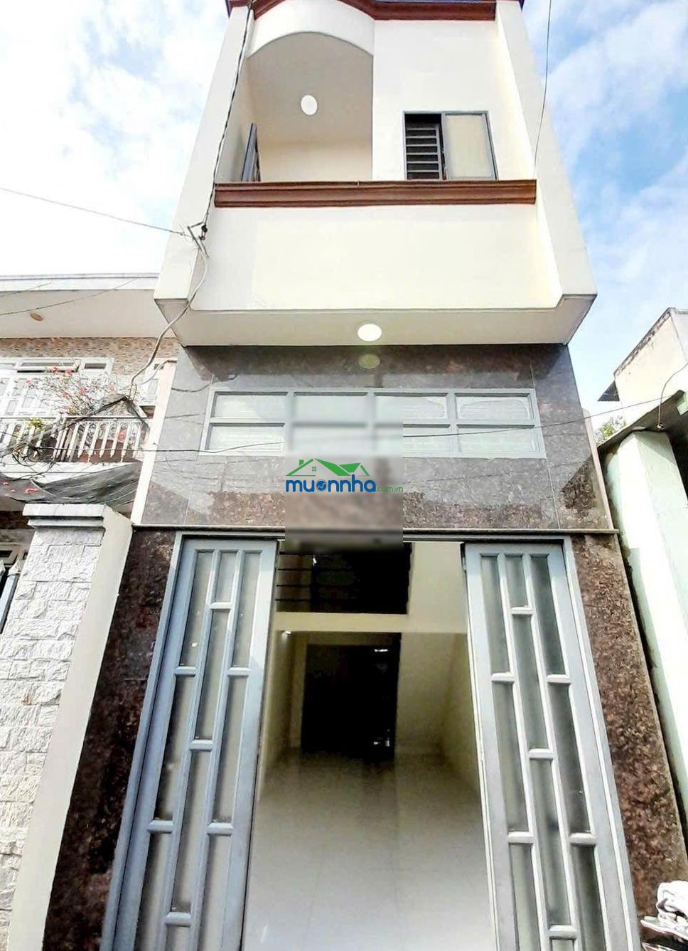 Cần bán nhà 3 tầng, 64m2, hẻm xe hơi, gần chợ đầu mối, giá 3.7 tỷ