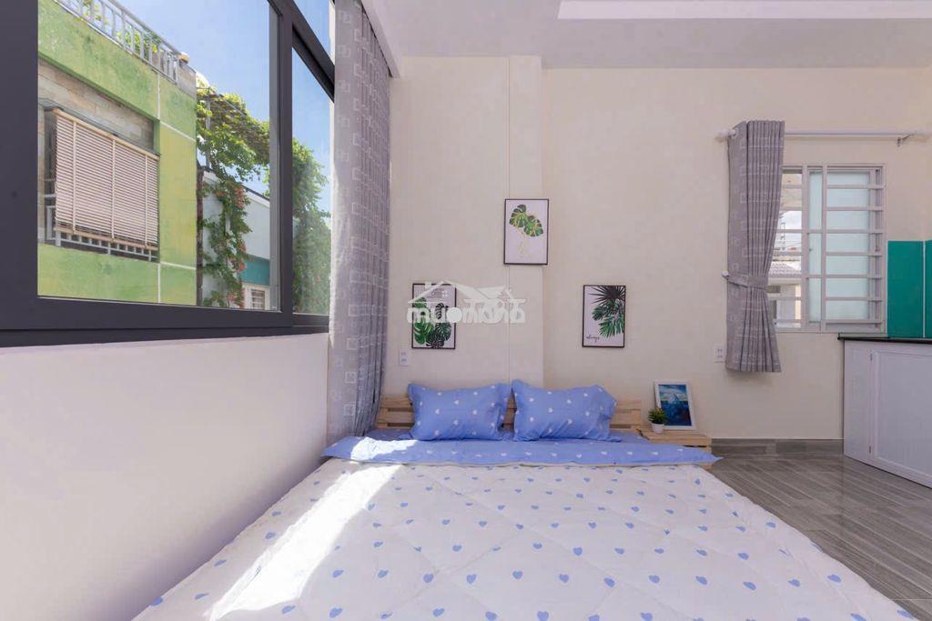 Cho thuê studio cửa sổ lớn bùi đình túy - 3