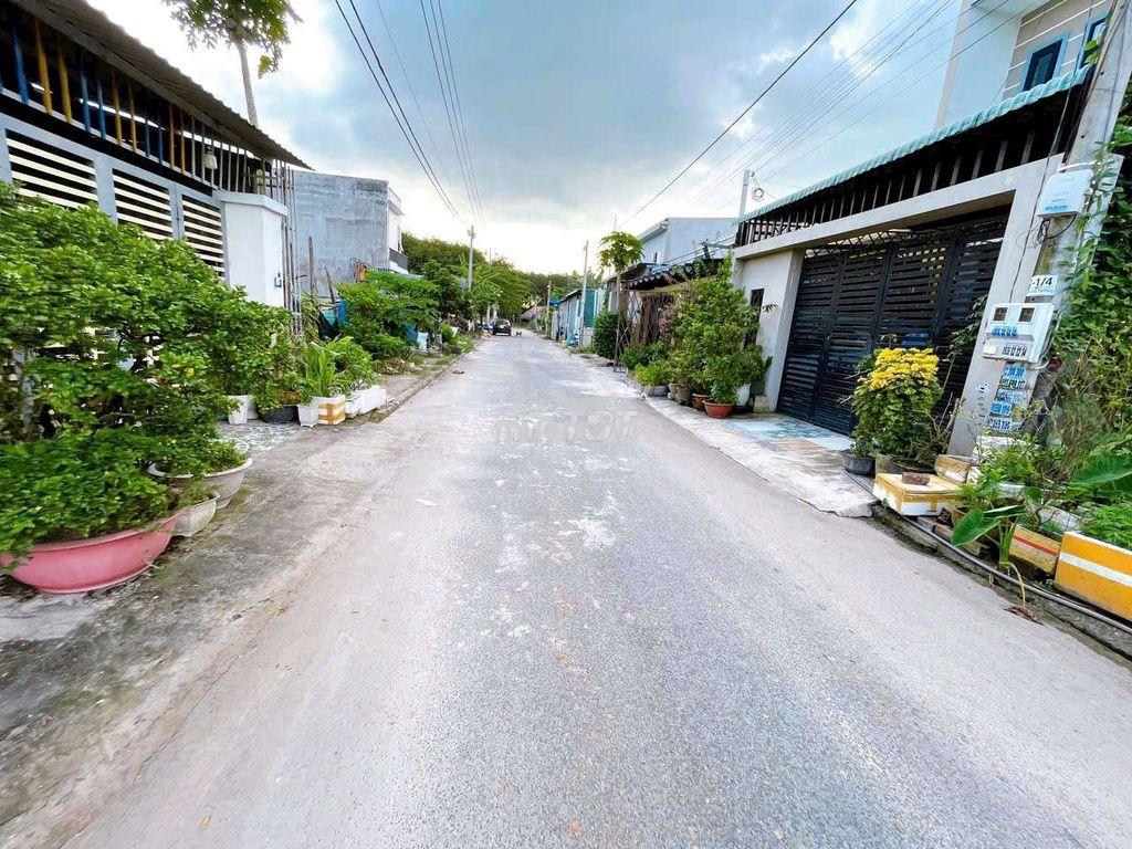 Bán nhà đẹp 1 trêt,1 lầu, trung tâm thành phố mới, tuyến metro, x thị - 3
