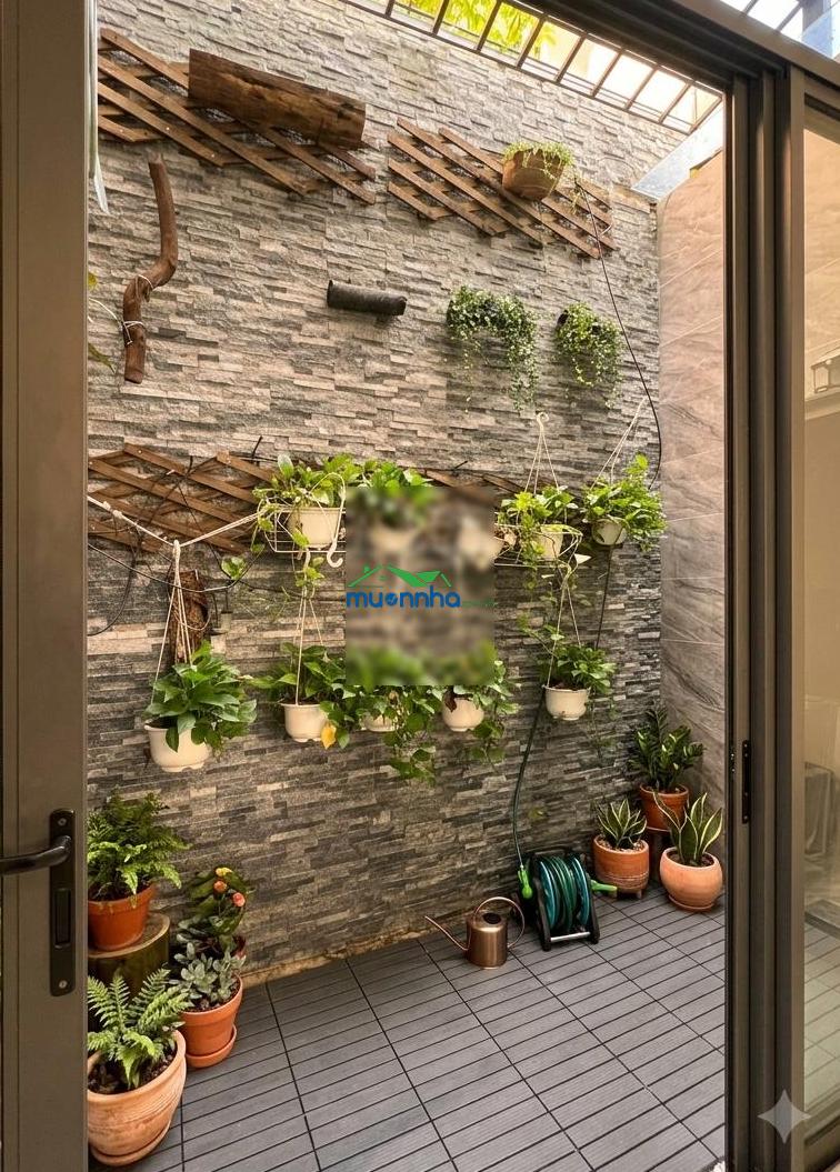 Sống cạnh công viên nhà mới 3 tầng sân thượng 5x14m vuông đẹp - gần đại học văn lang