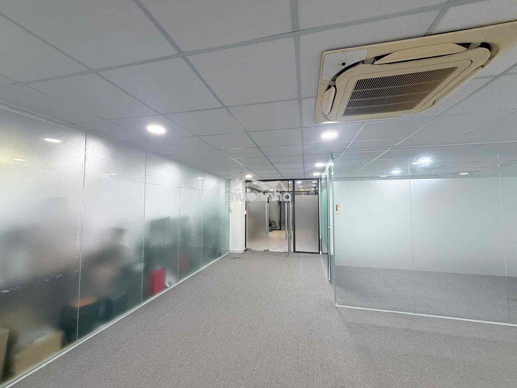 Văn phòng cư xá bắc hải q10 60m2 ngăn sẵn 1 phòng họp, có ban công - 2