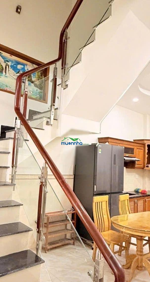 Nhà đẹp nguyễn văn quá 4 tầng 4pn chỉ 15m ra mặt tiền giá 6.3 tỷ