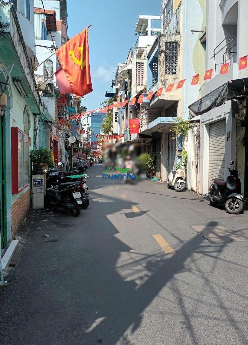 Bán nhà 2 mặt tiền đường số khu cư xá đô thành phường bàn cờ q3 dt: 4m(4.5m) x 10m 1 lầu giá 9 tỷ 9 - 2