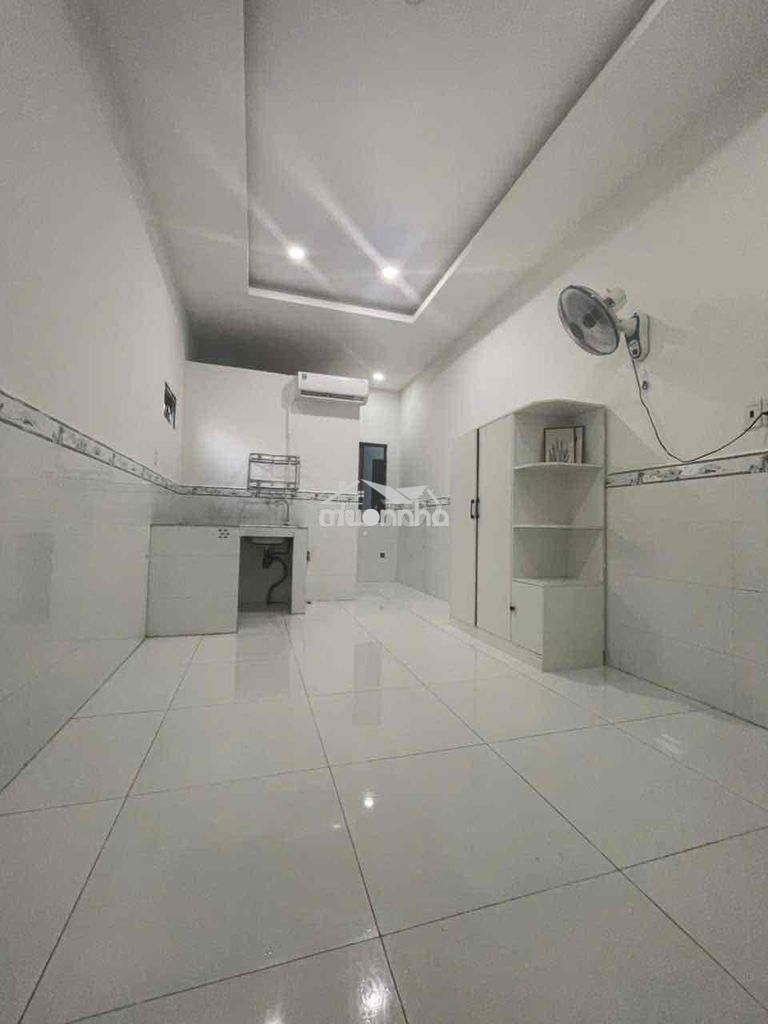 Phòng máy lạnh rộng 20m2, giờ giấc tự do trường chinh - 2
