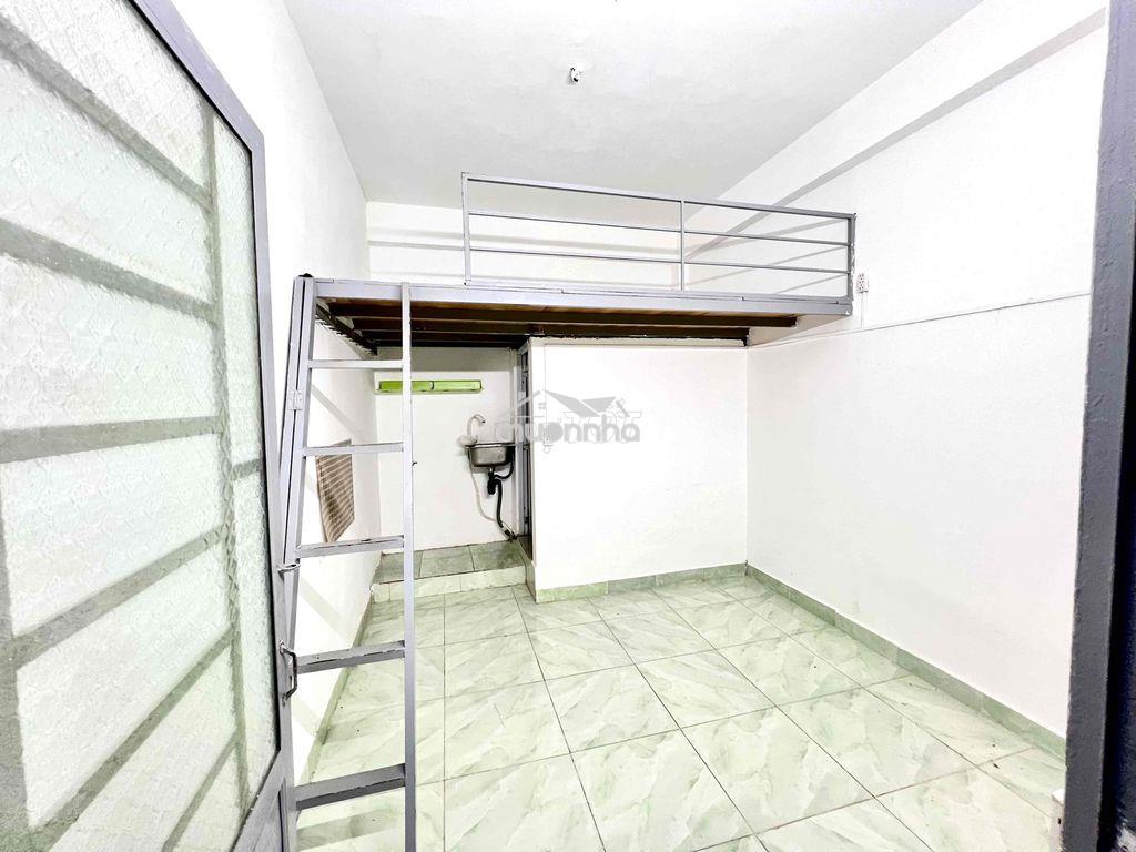 Gác giá rẻ máy lạnh gần sân bay-công viên gia định-giáp phú nhuận - 2
