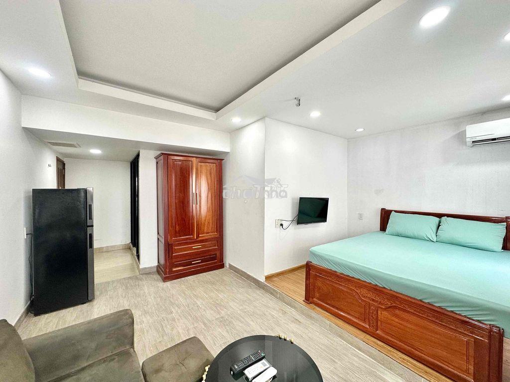 Căn hộ ban công - máy giặt riêng ngay ngã 6 cộng hòa - 2