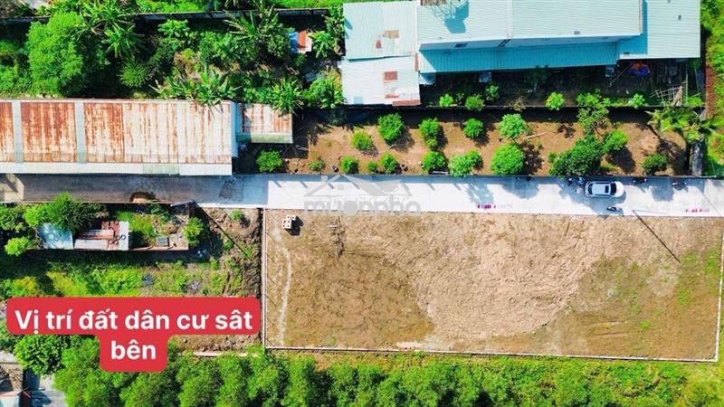 Đất ful thổ cư cặp bên đương phùng hưng an viễn tp đồng nai
