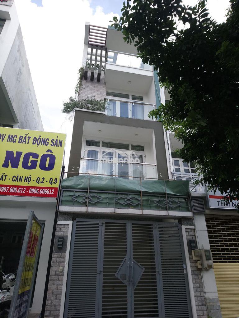 Nhà mặt tiền đường nguyễn hoàng, an phú, quận 2, vị trí đẹp
