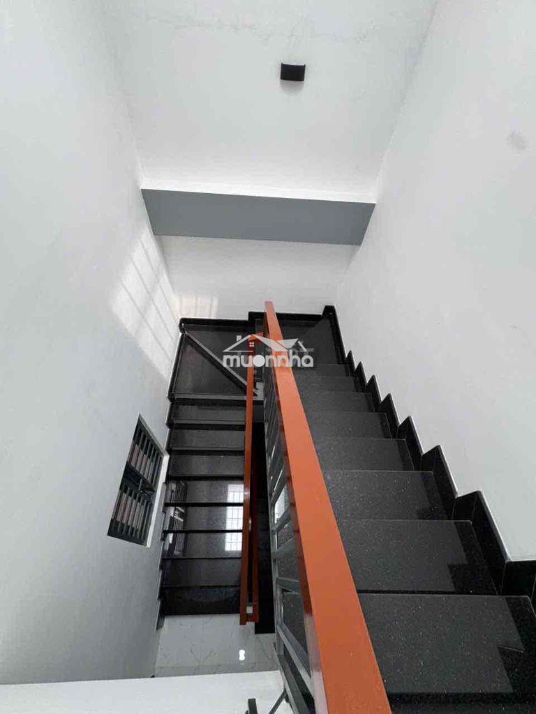 Nhà hẻm - 5 x 15 - trệt 3 lẩu - 6p 4wc - mới - nhận ngay - 2