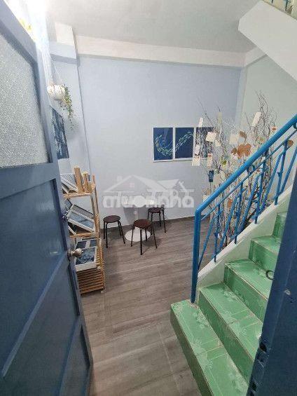 Nhà hẻm xe hơi nguyễn tiểu la, trệt 2 lầu, 2pn 2wc, 4x10m - 2