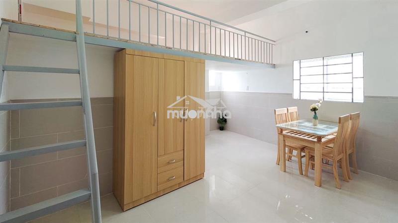 Phòng trọ gác cửa sổ 2-4 bạn ở lý phục man quận 7 giá rẻ