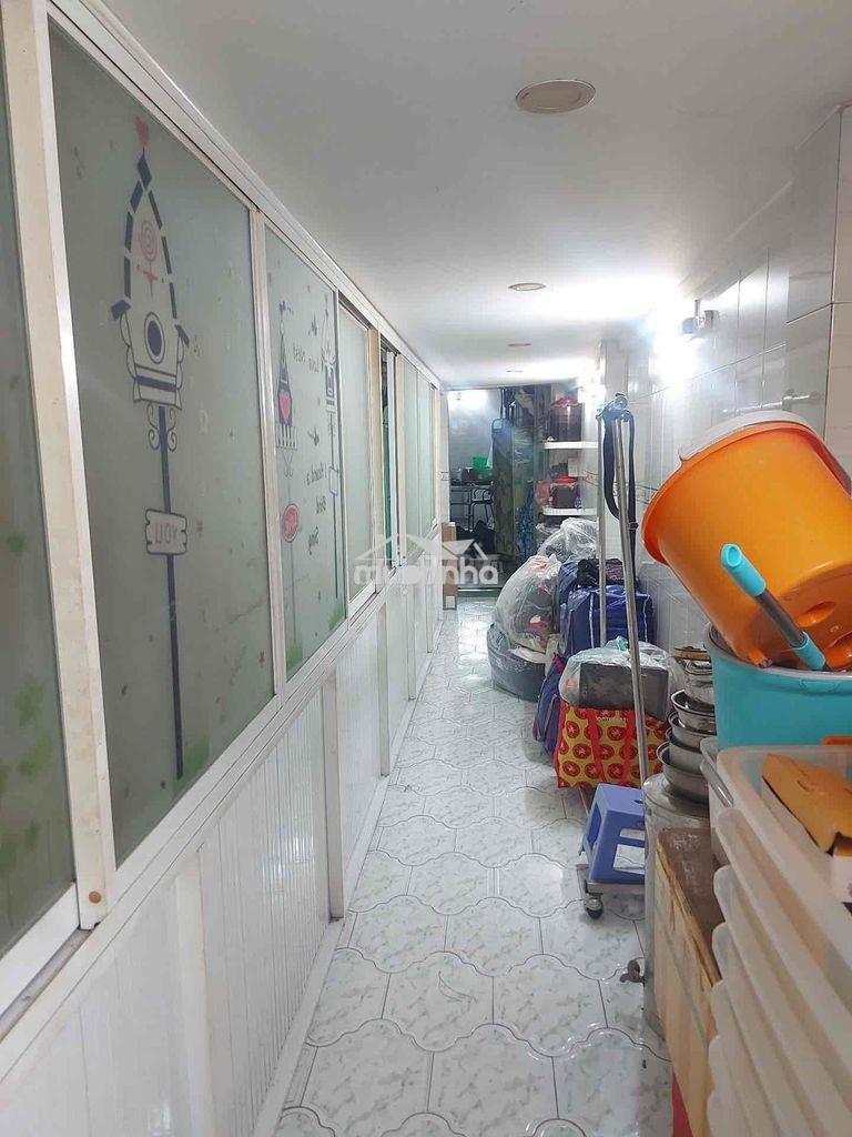 Cần bán gấp căn hộ lầu 1 cc 45 trần hưng đạo 105m2 - 4