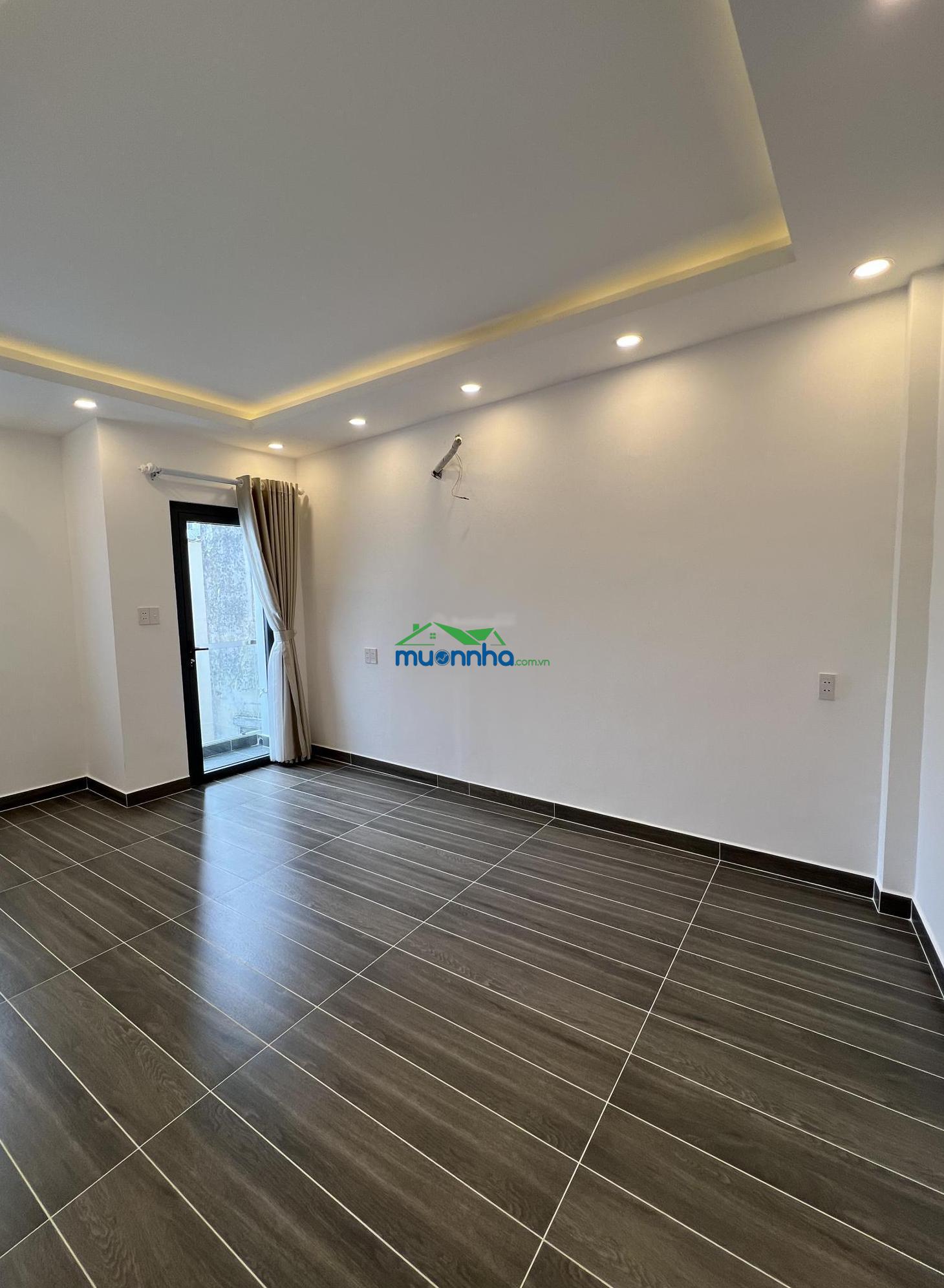 Bán nhà riêng đẹp, nhiều tiện ích tại 185 bà hom, 5,45 tỷ, sd 111m2