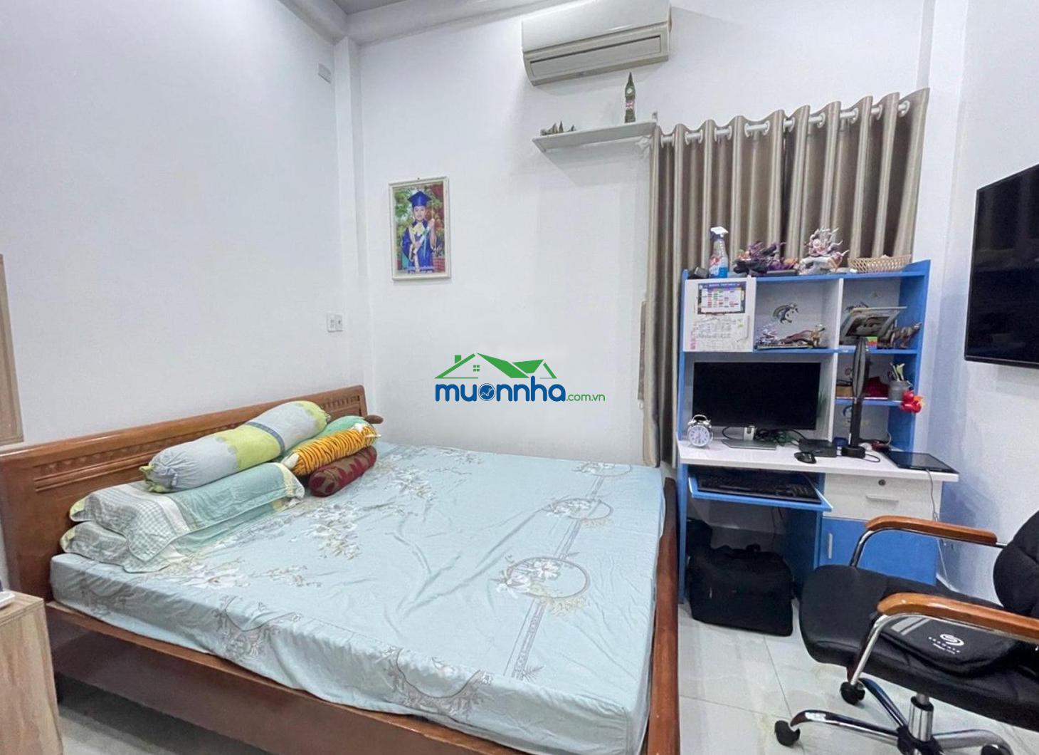 Nhà phạm hùng, trung tâm q8, hxh kia tới cửa, 3 tầng, 4pn, 4wc, chỉ 6x tỷ