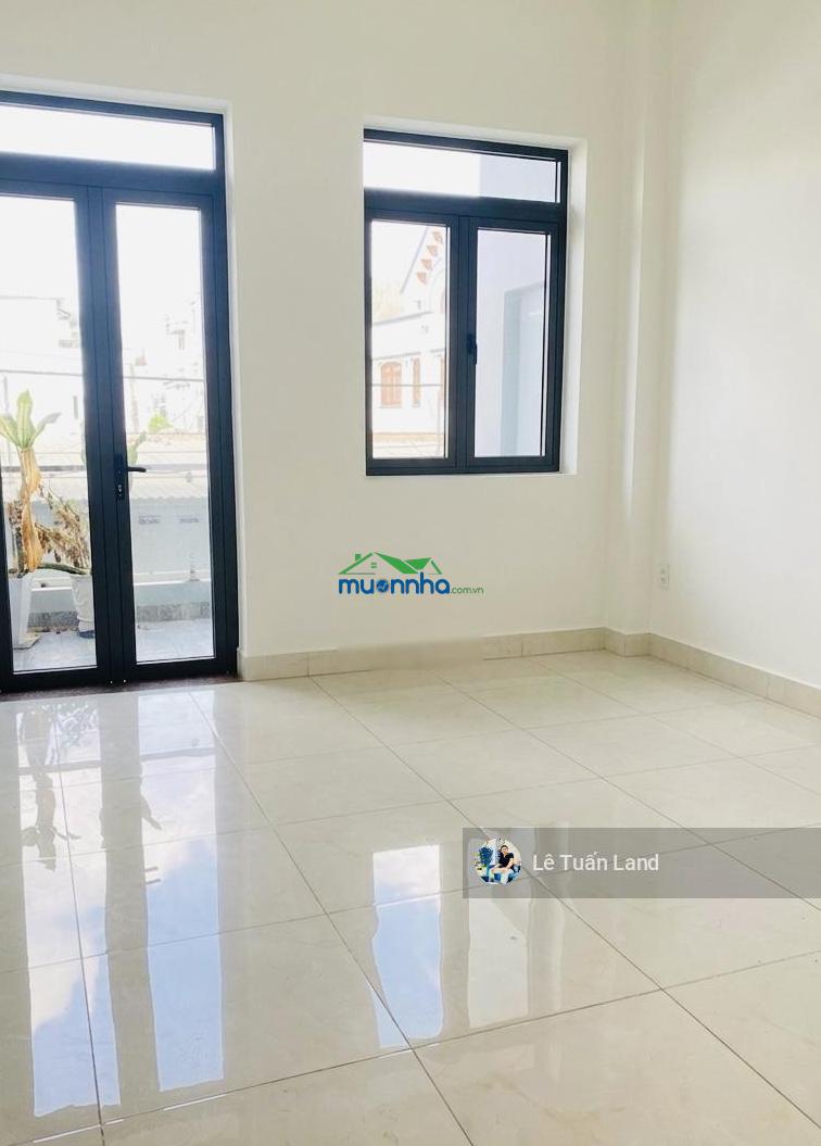 Đường 8m thông, p. 15 tân bình, 4 tầng dt: 62m2 (4m x 15m5), nguyễn sỹ sách, 7.7 tỷ