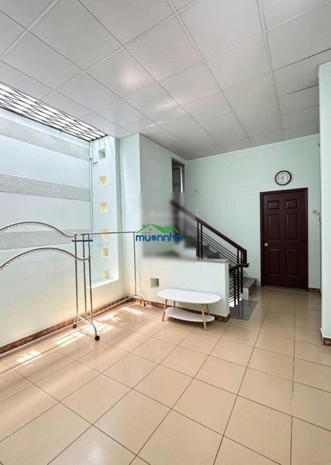 Bán nhà 2 tầng ngang 4.5m hoàn công đủ - không lộ giới - gần mega - giá chỉ 4.3 tỷ thương lượng - 3