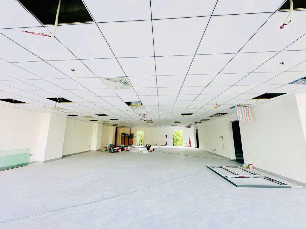 Dt 15 x 15m 1 trệt 4lầu sân thượng thang máy ( sàn trống suốt ) - 4