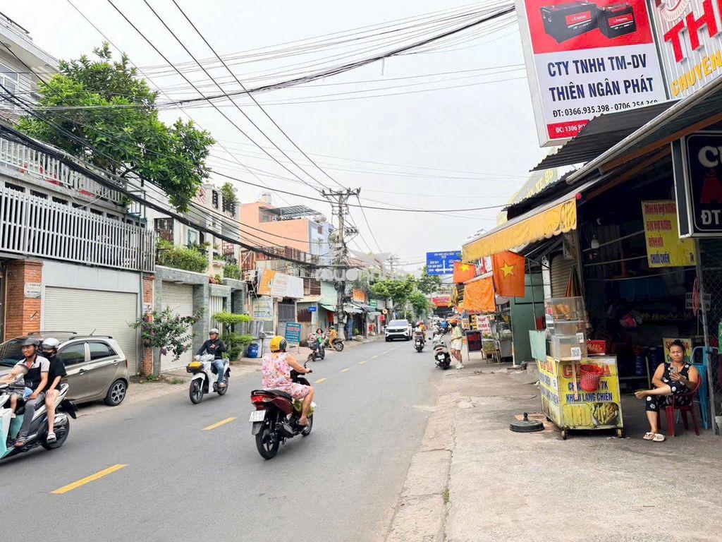 300m² mặt tiền – ngang 8m – có sẵn dòng tiền - 2