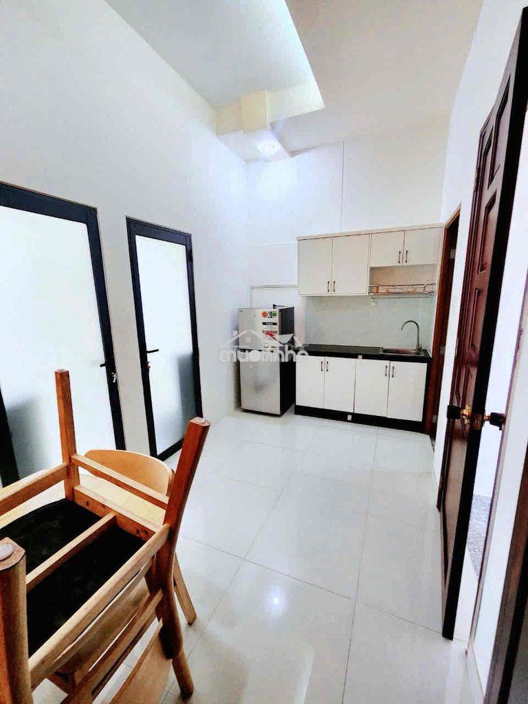 Cho thuê chdv 2pn - ban công full nội thất rộng 55m2 ngay trung tâm bt - 3