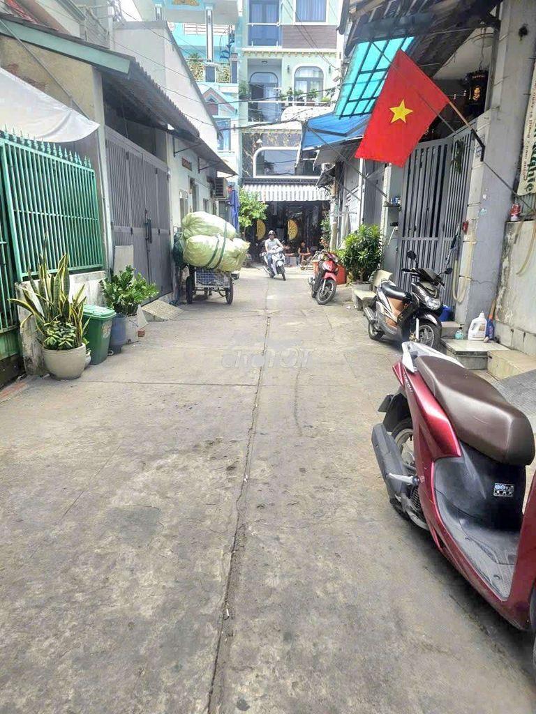 Có hh giới thiệu bán nhà hẻm xe hơi 5m , 4×14 , đúc 4 lầu - 2