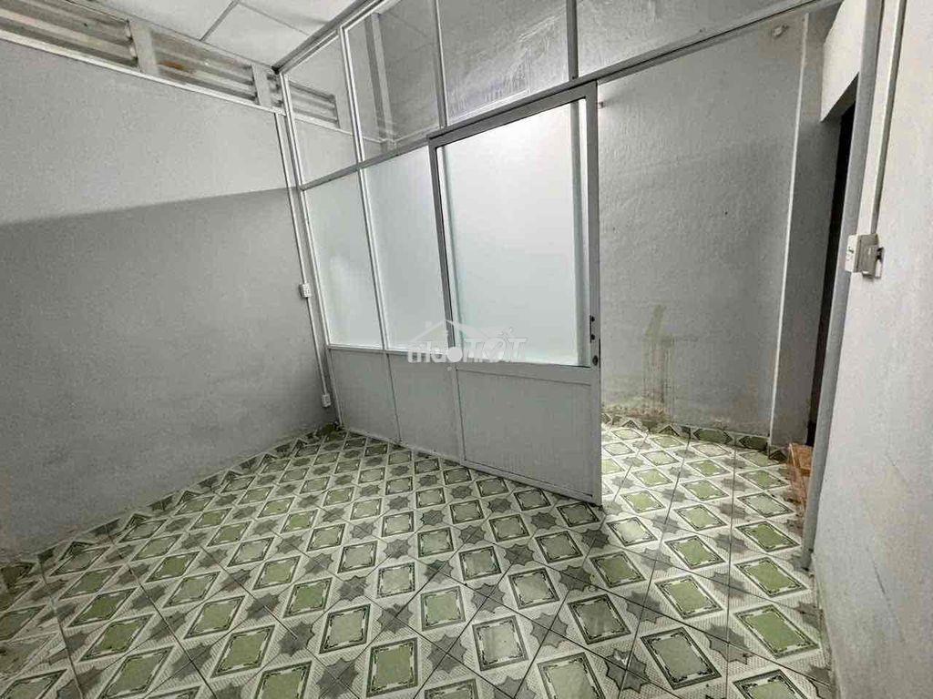 Cho thuê nhà cấp 4 rộng rãi - 4