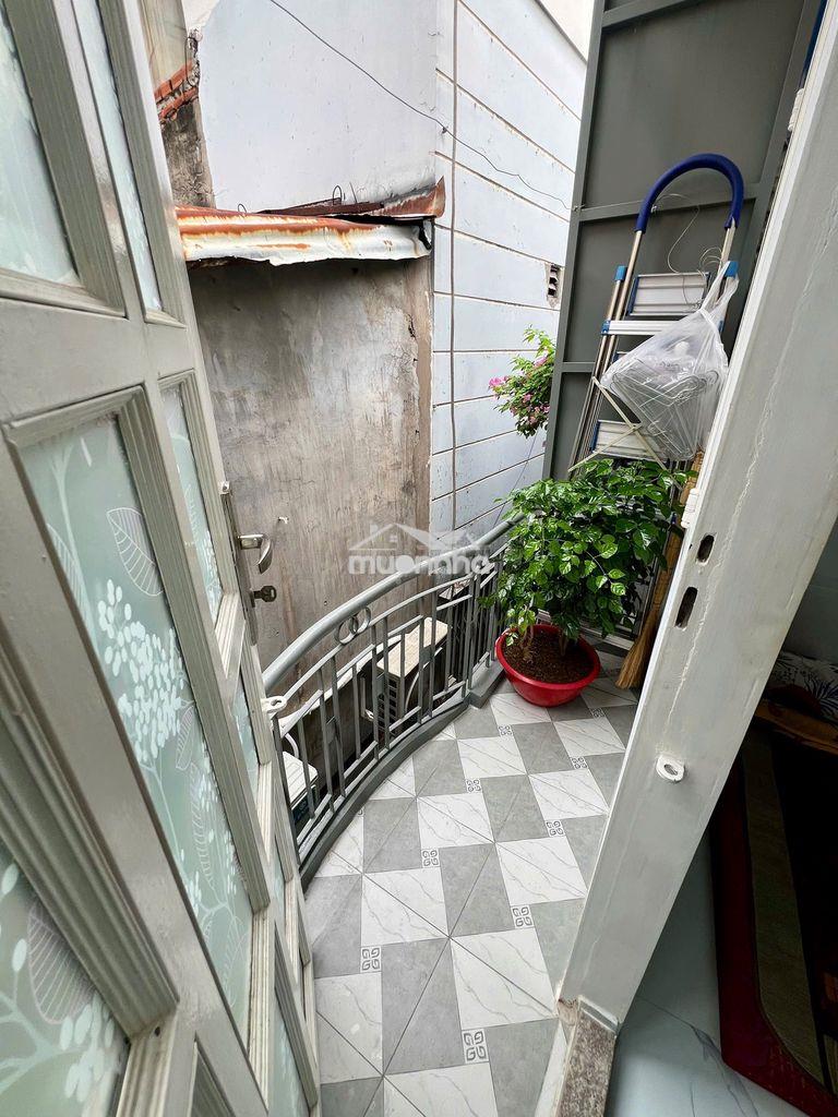 Bán nhà huỳnh tịnh của q3 sát mặt tiền 22m2 - 2 tầng chỉ 3.8 tỷ - 3