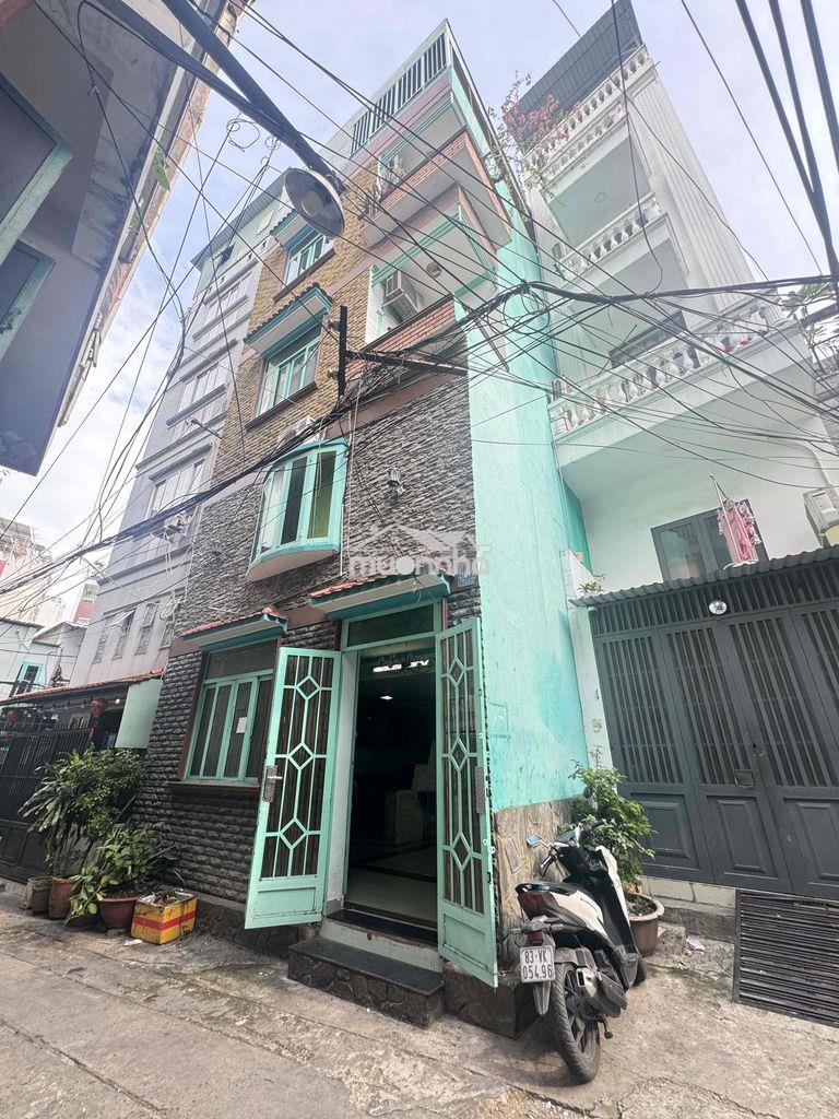 Nhà cho thuê cmt8 quận 3