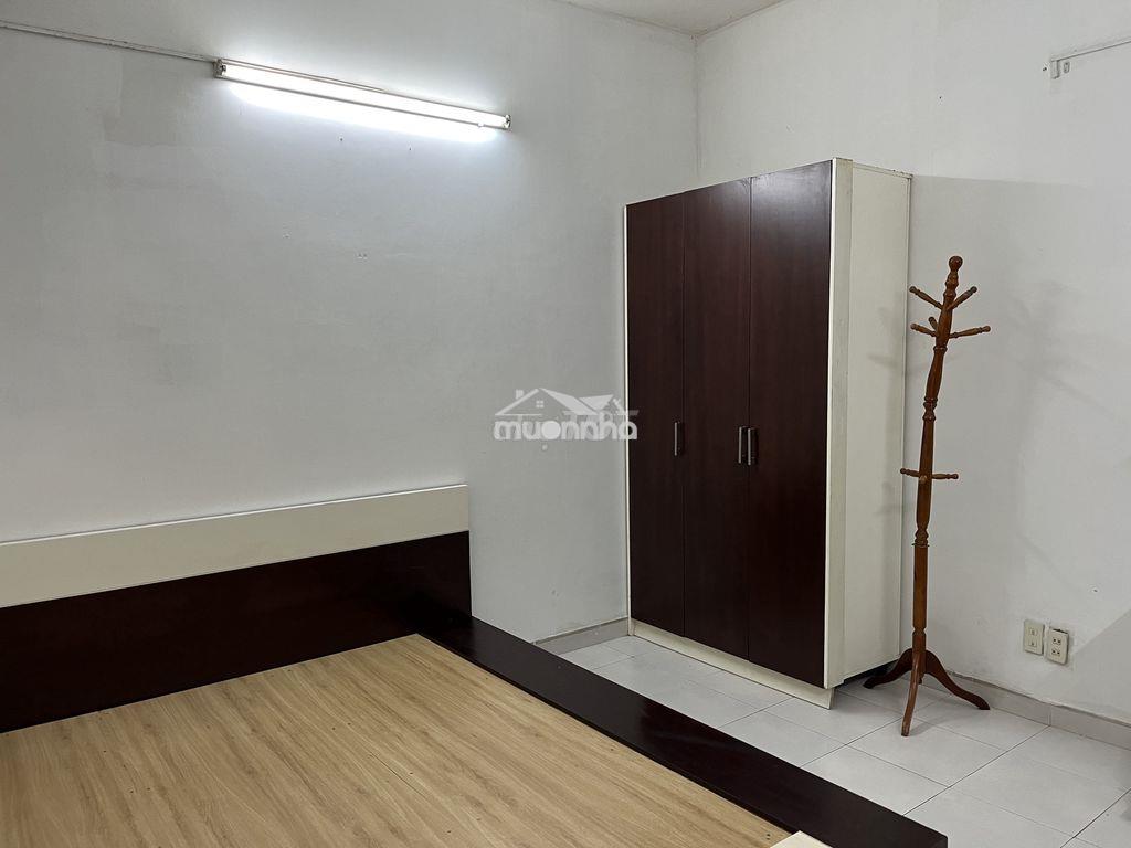 Nhà hẻm 302 hai bà trưng, q1: 5mx14m , 1 lầu, 3pn, 2w, gần chợ t.định - 3