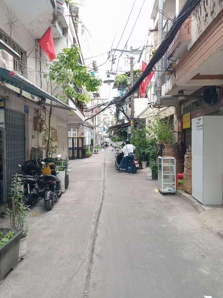 Góc 2mt hẻm xe hơi q10 , giá 10tr - 2