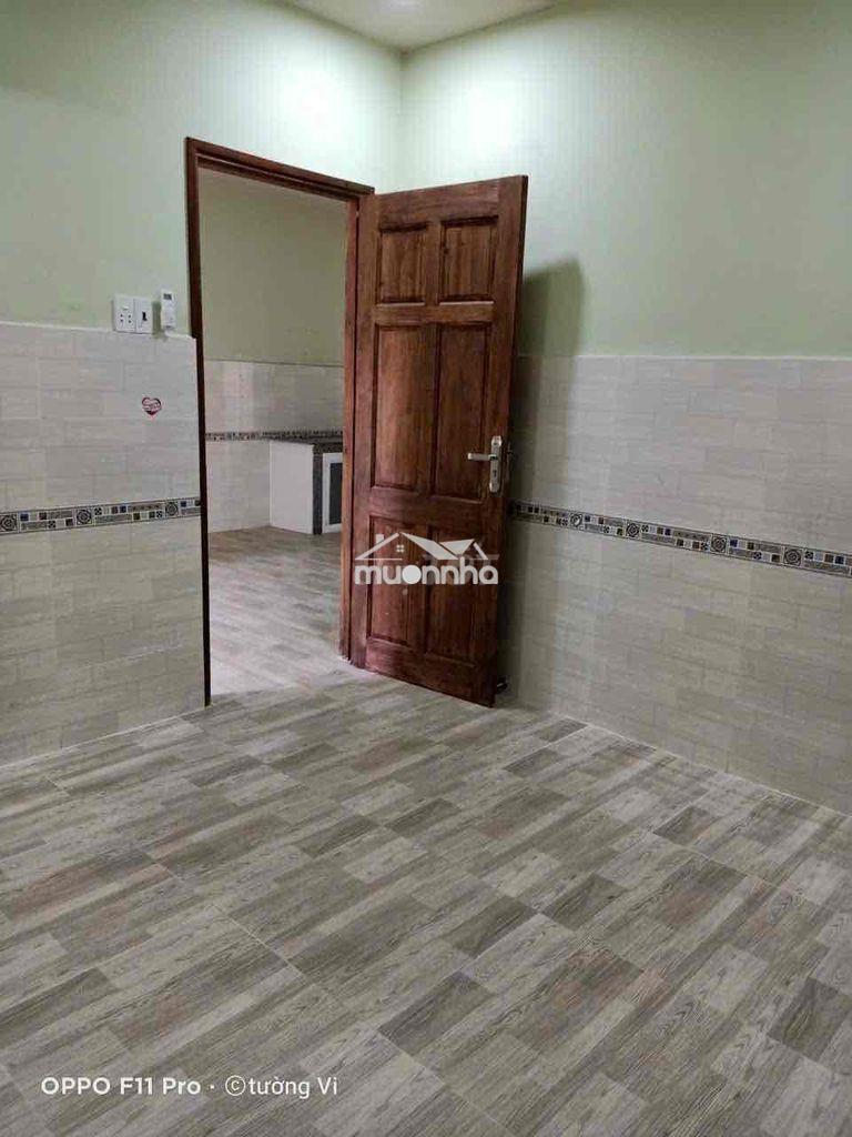 Cho thuê nhà hẽm 288 huỳnh văn luỹ. 2pn. sẵn 1 máy lạnh sân oto - 2