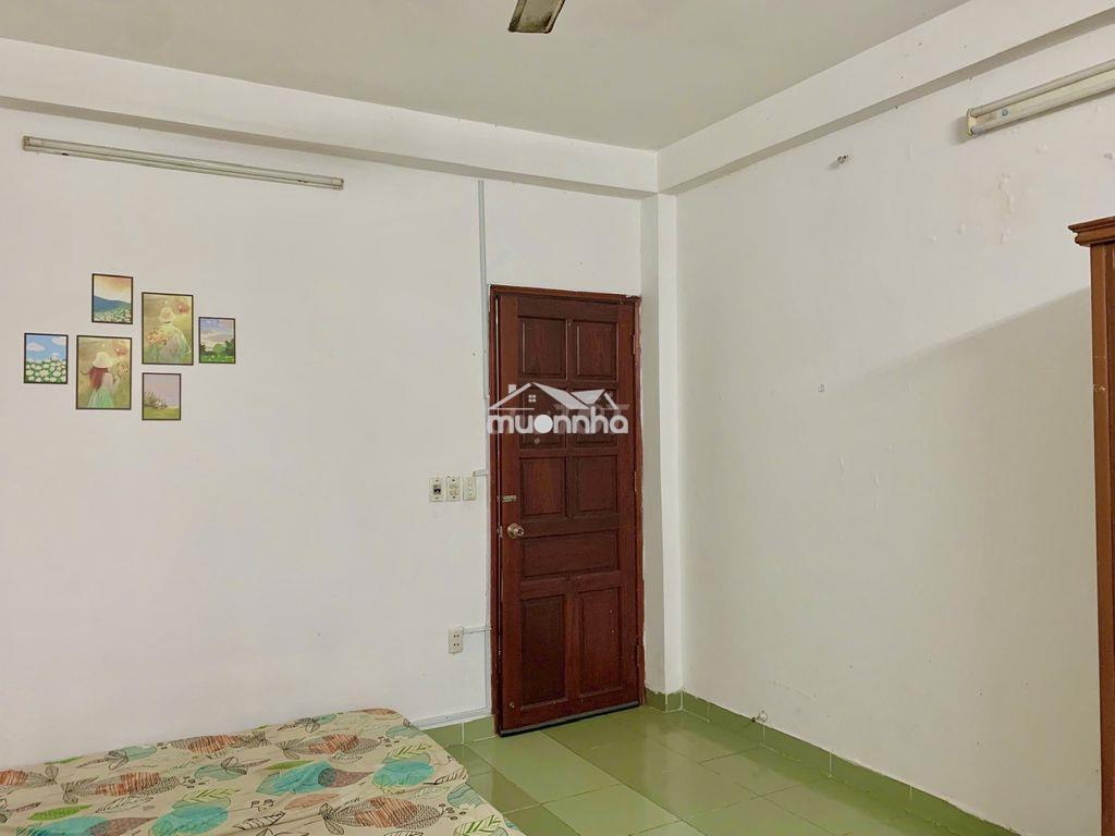 Phòng bình thạnh trước nhà là công viên, ở được 3-4 người, chính chủ - 2