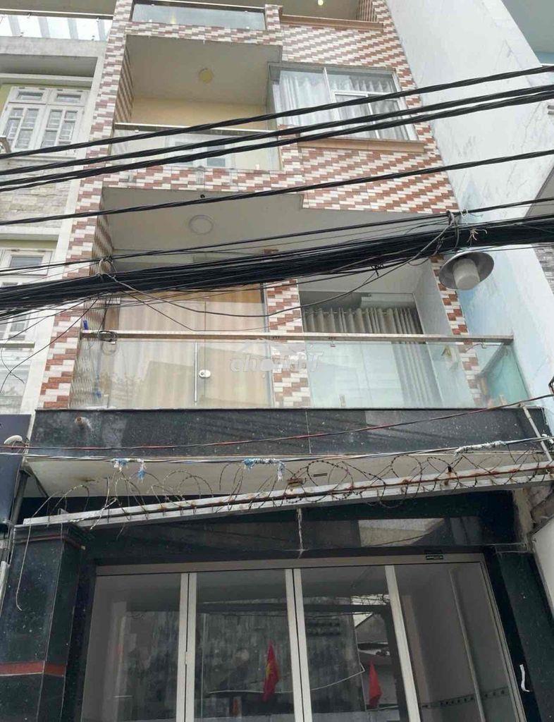 Phòng 1.8tr vào ở ngay tại tân bình, gần nhà ga t3