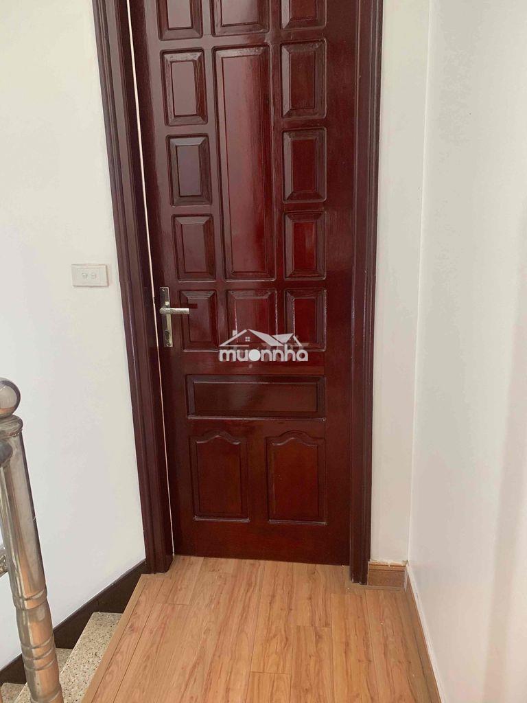 Em muốn cho thuê 1 phòng tầng 4 - 3
