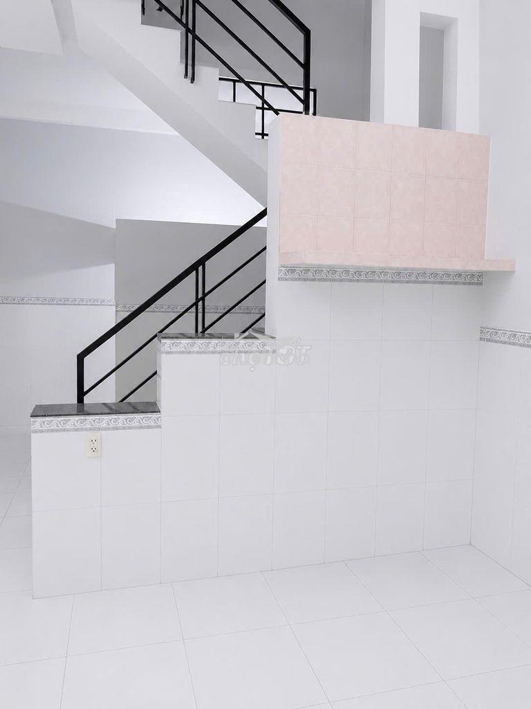 Bán nhà giá rẻ - sổ chung - 2pn 2wc - 2
