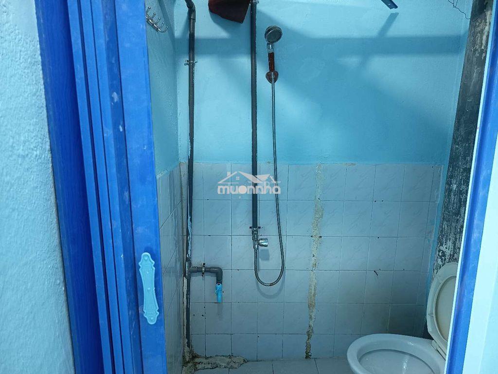 Phòng cho thuê lối riêng - 4