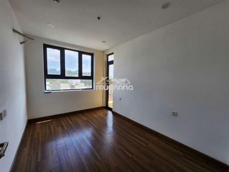Cho thuê căn góc 2pn the east gate, 72m2, 2 máy lạnh. rèm, bếp