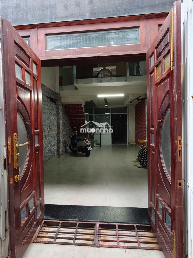 Cho thuê nhà 585 sư vạn hạnh thông tô hiến thành. dt: 4,5 x 18m, 4 lầu - 2