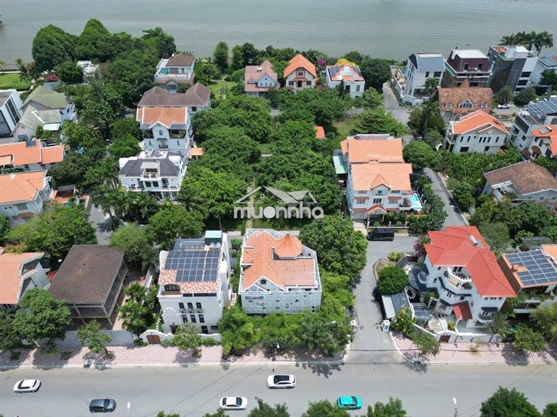 Bán villa khu compound bờ sông nguyễn văn hưởng, thảo điền.  