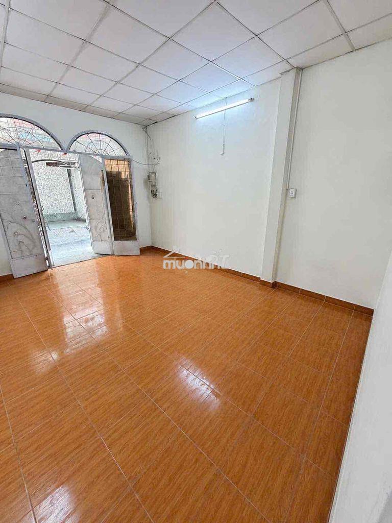 Nguyên căn 2 pn lạc long quân gần chợ  ông địa - 4
