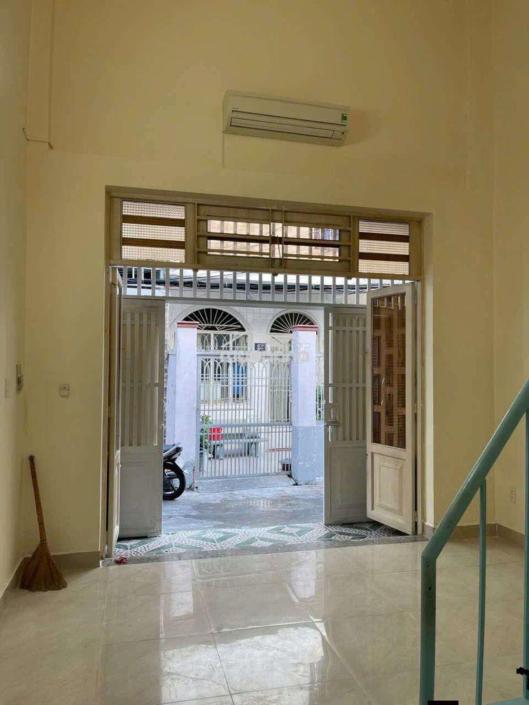Nhà hẻm lũy bán bích, có gác 60m2 - 4