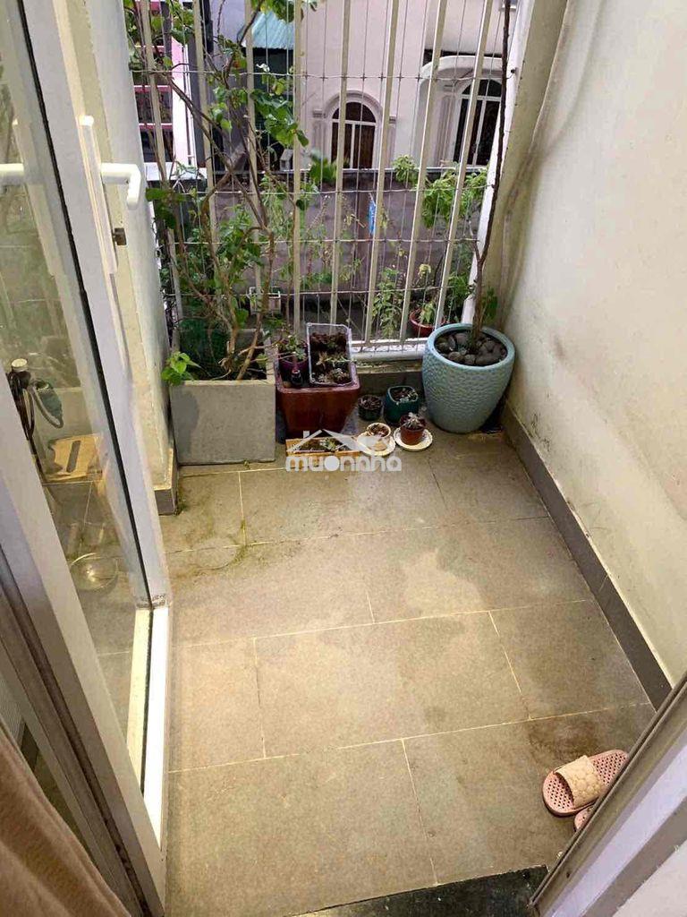 Sang hợp đồng thuê căn hộ 2pn 1 - wc - 2