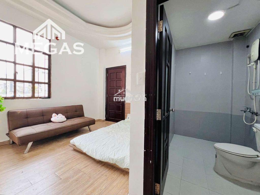 Studio siêu xinh - sát vòng xoay 3 tháng 2 - thang bộ lầu 2 - - 2